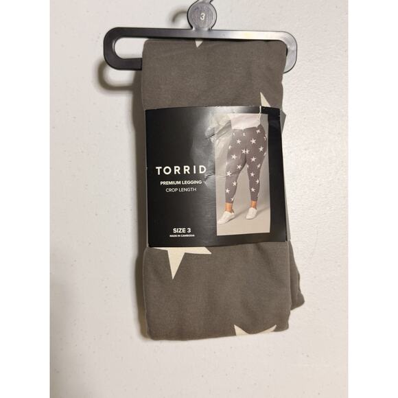Torrid Pants - Torrid 3 Gray with Stars Premium Cropped Legging
